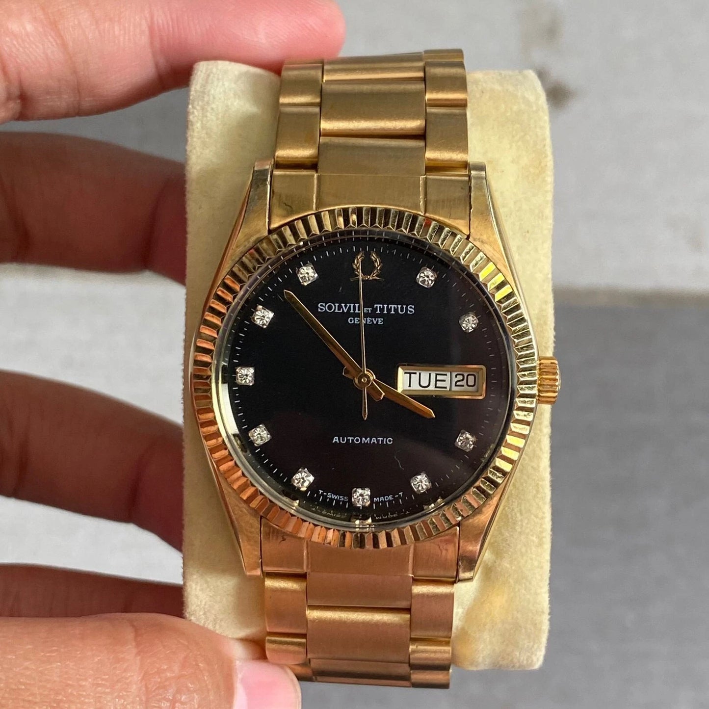 RARE Solvil et Titus Geneve Automatic Day Date Black Dial Diamond Index Watch
