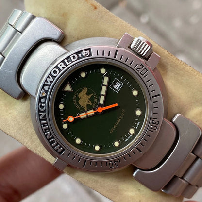 Rare Hunting World Green Dial Date Quartz Swiss Made Classic Dress Watch Vintage