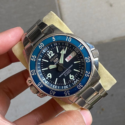 RARE Seiko 5 Sports Atlas Blue Dial Automatic SKZ209 Map Meter Diver Watch Men