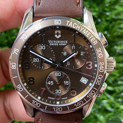 Rare Victorinox Swiss Army V251151  Chronograph Brown Dial Swiss Watch Men