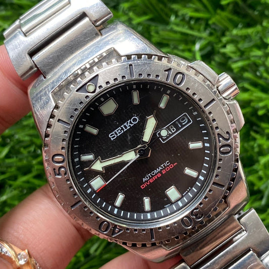 Rare Seiko Black Knight SKXA49 Automatic 7S26 Black Dial Solid Watch Diver Men