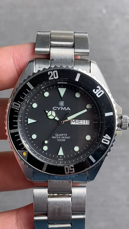 Rare Cyma Diver 8061544 Black Dial Quartz Swiss Made Vintage Men Watch Sport