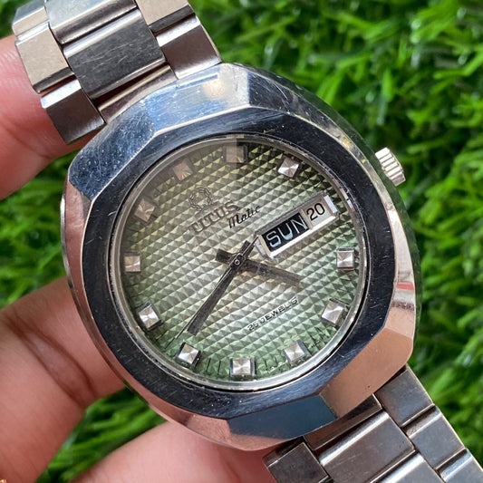 Rare Solvil et Titus Matic Green Dial Pattern Automatic Vintage Watch Men