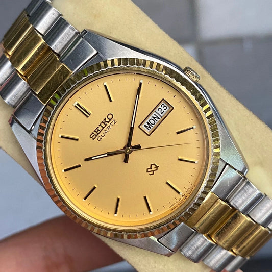 Rare Seiko Quartz 5Y23-8A60 SQ Day Date Gold Dial Two Tone Vintage Watch Men